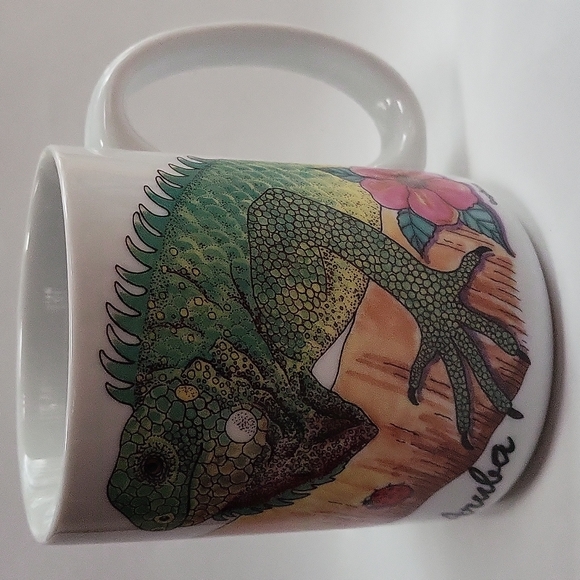 Souvenir Coffee Mug With An Iguana And Ladybug On A Hibiscus Branch - Picture 9 of 12